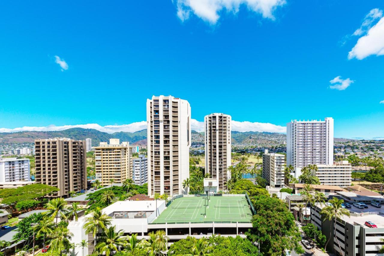 Mountain Views & Steps To Beach - Free Parking! Honolulu Eksteriør bilde