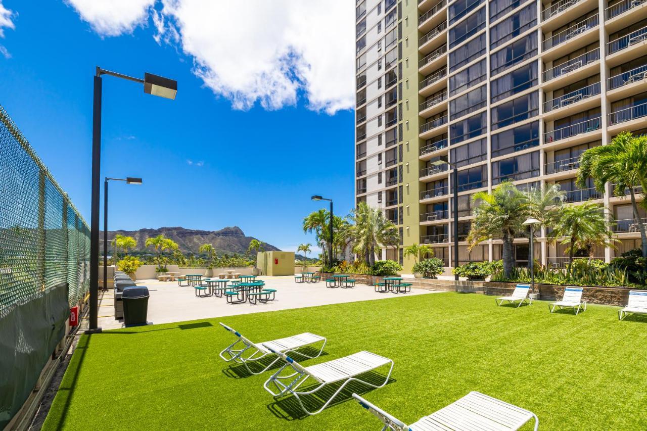 Mountain Views & Steps To Beach - Free Parking! Honolulu Eksteriør bilde
